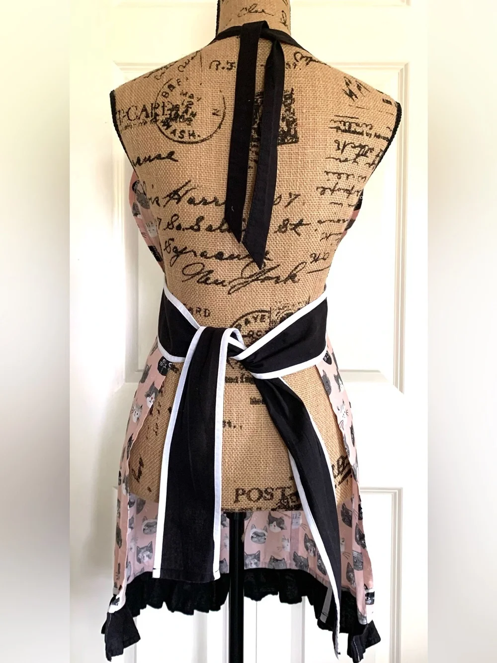 Cute Cats Vintage-Style Apron with Pockets